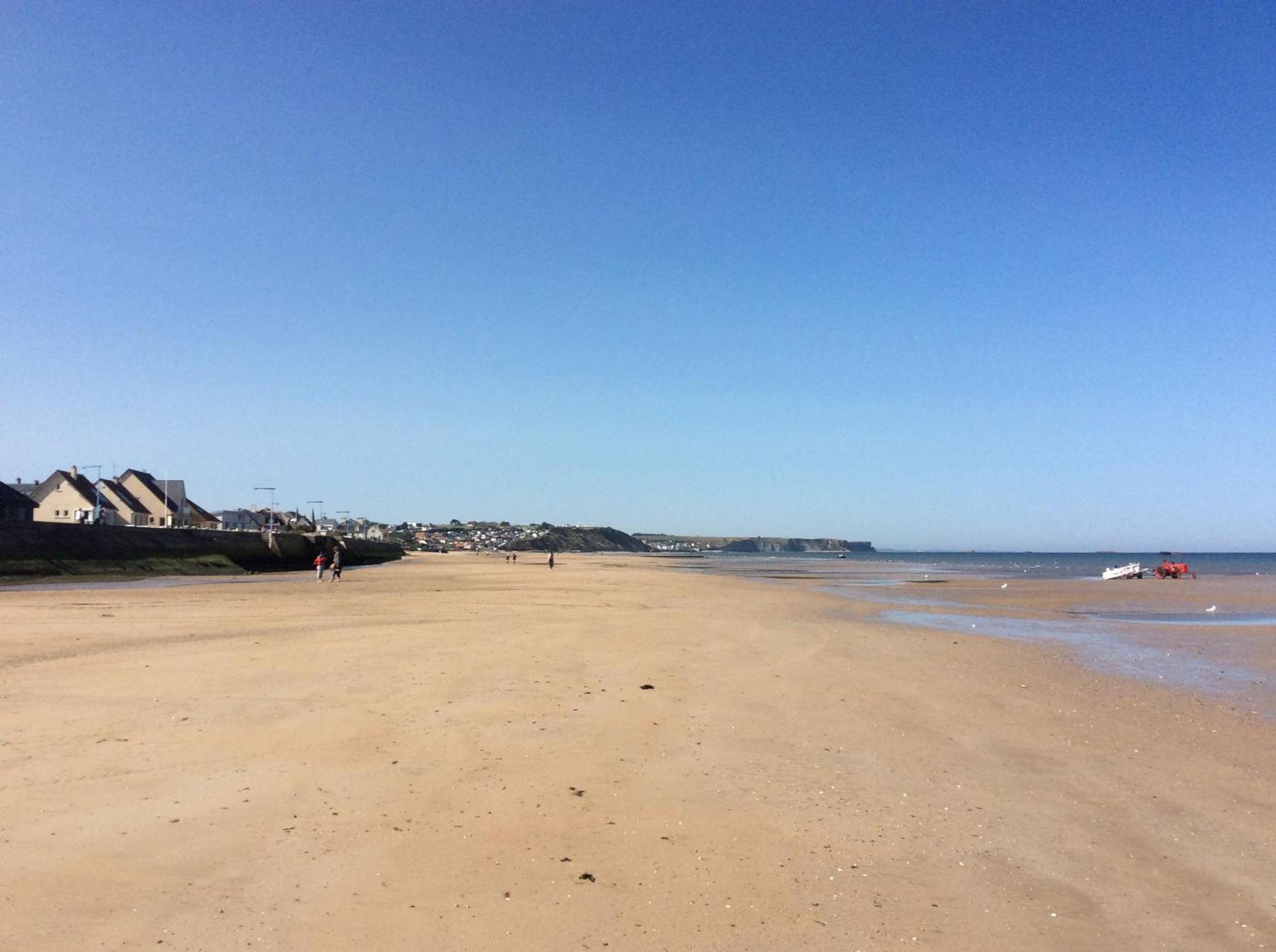 Sweet Omaha Belle Maison Recente Lumineuse Et Cosy Bien Equipee Jardin Clos 15 Mn A Pied Plage Omaha Beach Et Proche De Bayeux & Port En Bessin Saint-Laurent-sur-Mer Eksteriør billede
